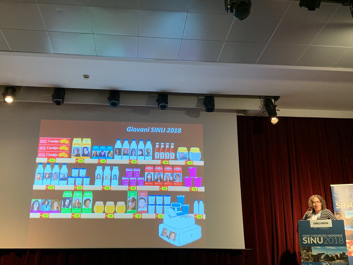 SINU_Italia's tweet photo. Il Simposio di #SINU2018 vede sul palco la Dott.ssa Martini @danielam1982 da @unipr, leader di una ricerca in progress tra i #giovanisinu volta a chiarire se i prodotti con #claim nutrizionali siano poi anche i migliori dal punto di vista nutrizionale. https://t.co/eIEFpkC1Sl