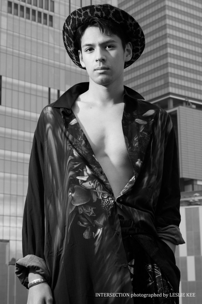 intersectiontyo's tweet photo. WILLIAM (from INTERSECTION)
Photographed by Leslie KEE（@lesliekeesuper）

「ARIGATO SAKURAGAOKA」
11.16(Fri) - 12.02(Sun)
https://t.co/ZaddQ8Fg7V 

#INTERSECTION_Tokyo #LeslieKEE #レスリーキー #YohjiYamamoto  #ヨウジヤマモト #ARIGATOSAKURAGAOKA https://t.co/4EFaLCIGfM