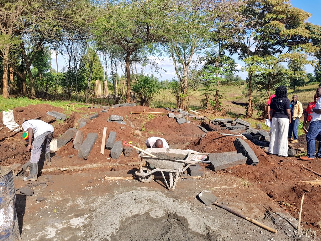 KenyaRedCross's tweet photo. #HappeningNow: Ground-breaking ceremony of a shelter reconstruction programme in Solai, Nakuru to families who lost their homes to the dam that burst its banks in May leading to loss of lives and property. At least 37 houses will be constructed thanks to the Kenyan Government. https://t.co/XM9cQLCbBD