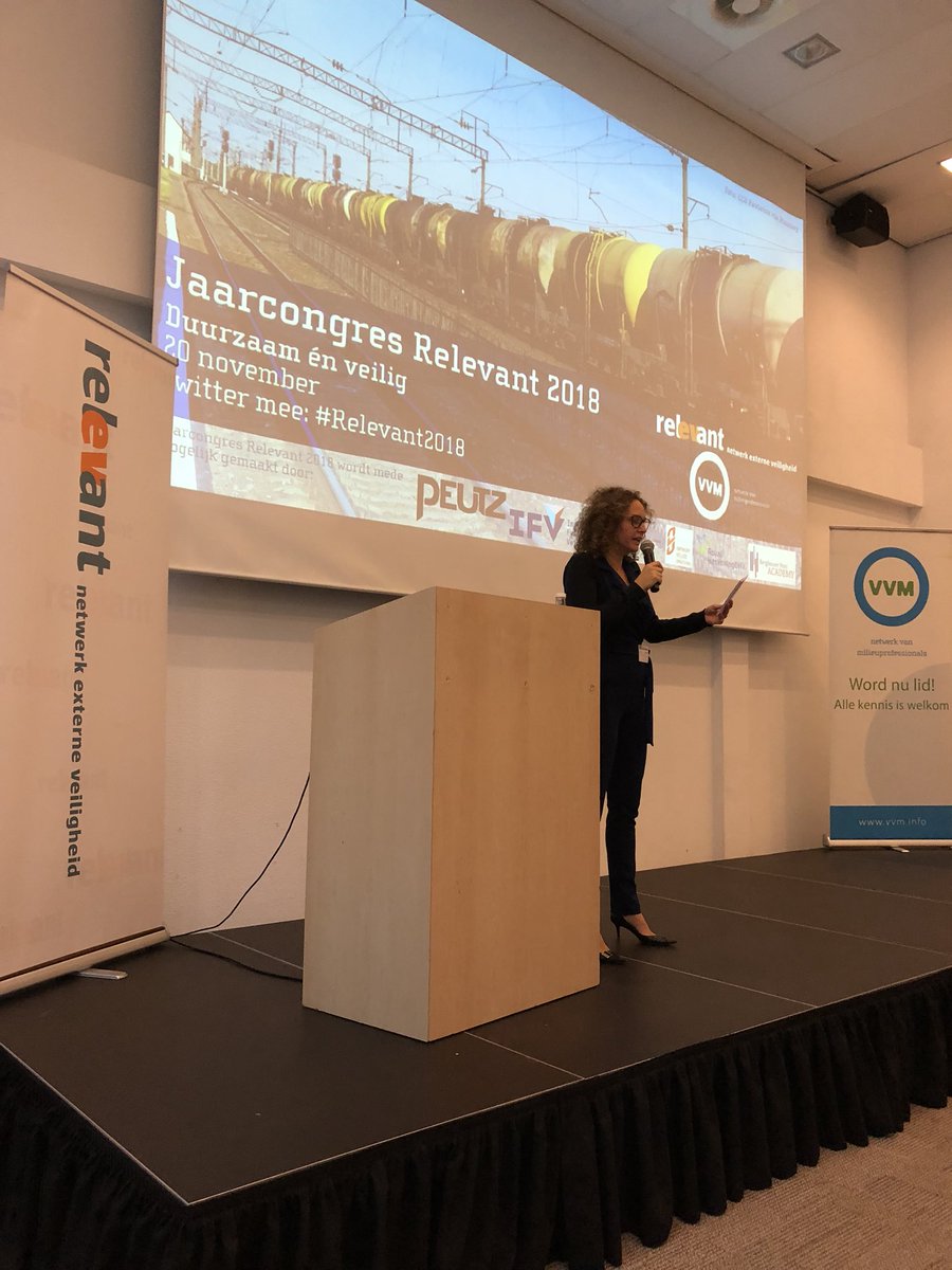 extveilig's tweet photo. We zijn begonnen! #Relevant2018 https://t.co/h6v7r77Afc