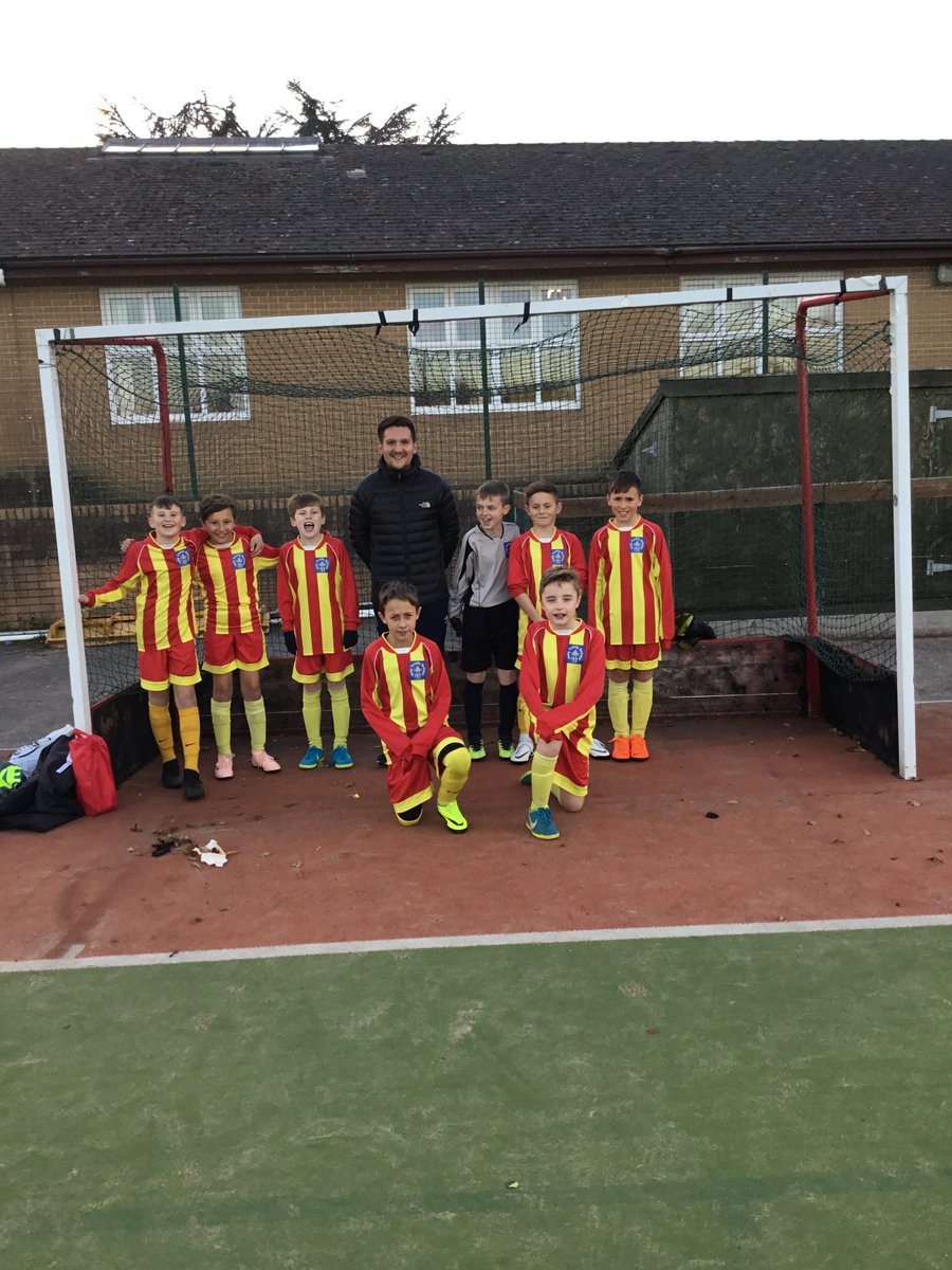 PEHolyTrinity's tweet photo. Well done to our football team who played well and won 2 of their 4 matches last night at the Taunton area tournament #CVLFootball #TeamTrinity #LoveFootball  @somschoolgames @holytrinitypri https://t.co/LMQMHIS1zs