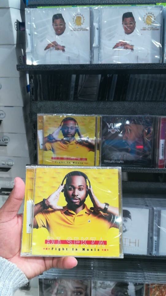 SekzaSA's tweet photo. #FIM2018 Album DJ Sekza out in Stores 🚀🚀🚀🚀 https://t.co/dh8xyQ22Dp
