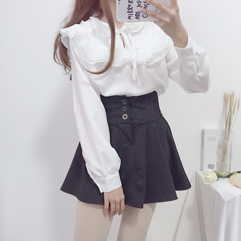 Wear_Blossom's tweet photo. [RT추첨]

🌸페어리 레이스 코디 세트🌸

레이스로 포인트를 넣은 블라우스와, 하이웨스트 스커트가 어우러져 멋스러운 코디 상품이에요 😌

과하지 않으면서 심플한 매력이 있어, 다른옷과 매치도 쉽고, 데���리로 딱이랍니다.

사이트 https://t.co/OHQwPjqILw
블로그 https://t.co/X8wjlGoUyg https://t.co/eMpsU2dJB3