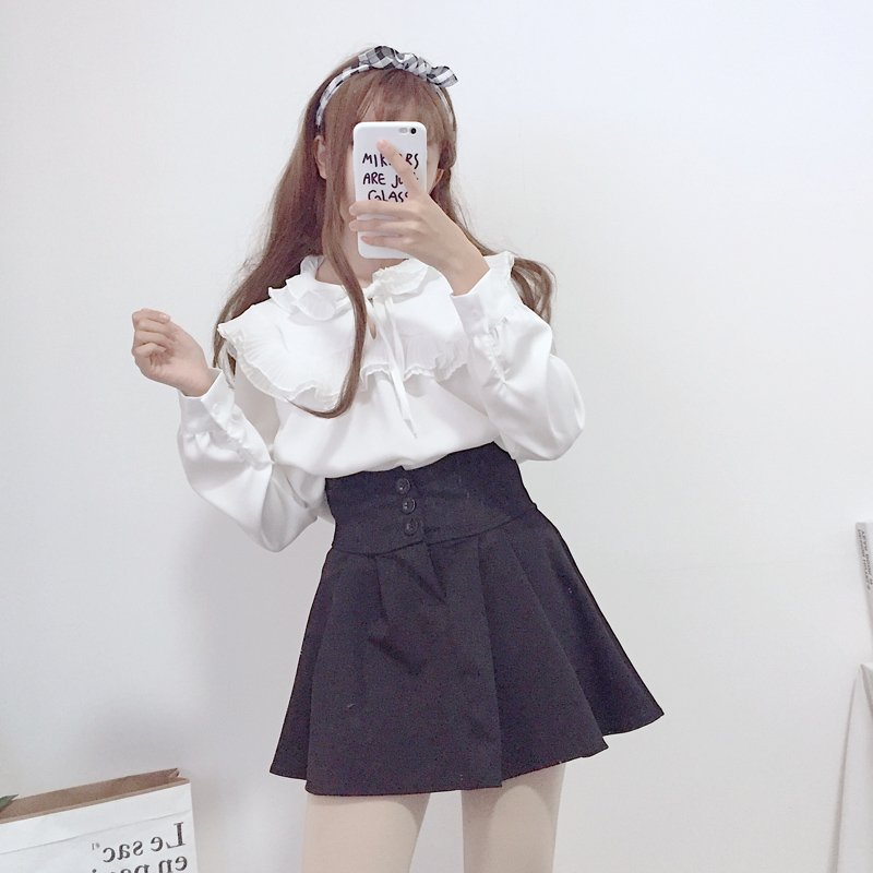 Wear_Blossom's tweet photo. [RT추첨]

🌸페어리 레이스 코디 세트🌸

레이스로 포인트를 넣은 블라우스와, 하이웨스트 스커트가 어우러져 멋스러운 코디 상품이에요 😌

과하지 않으면서 심플한 매력이 있어, 다른옷과 매치도 쉽고, 데���리로 딱이랍니다.

사이트 https://t.co/OHQwPjqILw
블로그 https://t.co/X8wjlGoUyg https://t.co/eMpsU2dJB3