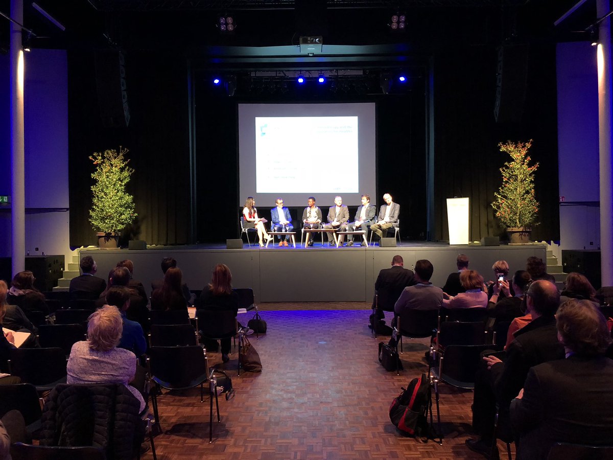 CEPS_Basel's tweet photo. #philcon18 Panel on "Collaboration for Health"representing our key theme "A Plea for Collaboration"! All sectors discussing this issue together @bcsrdak @Roche @gavi @FondationBotnar @GermannStefan @PioWennubst @DEZA @CNNMoneyCH So what does inter-sectoral collaboration mean...? https://t.co/4oGGJXXTSu