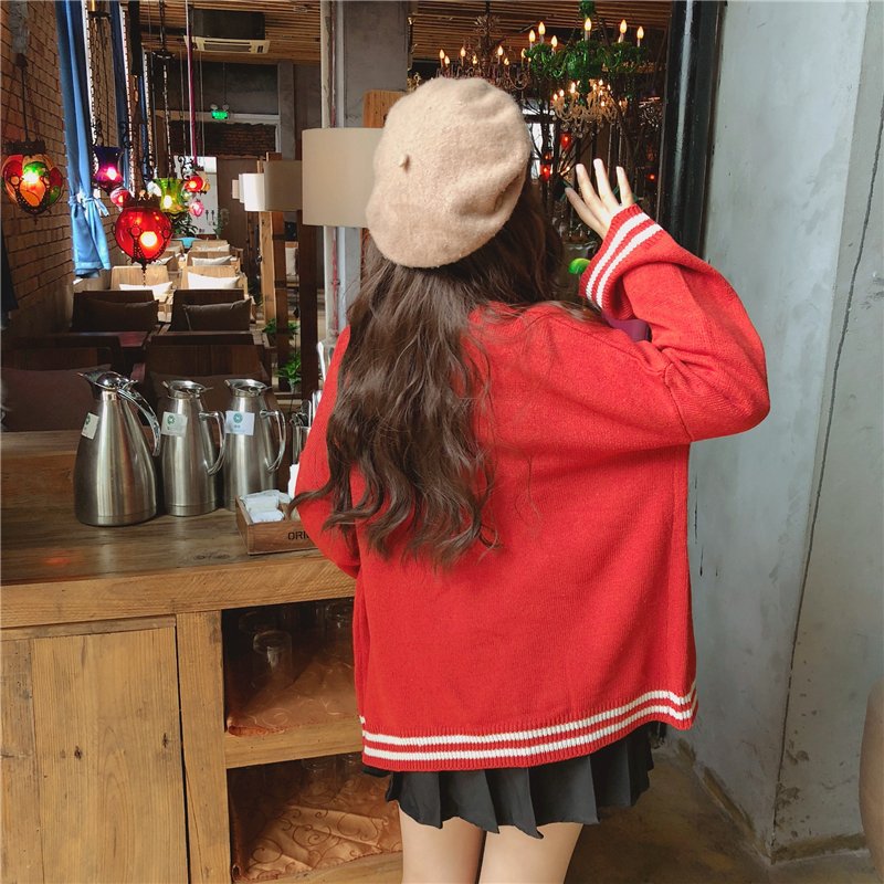 Wear_Blossom's tweet photo. [RT추첨]

🌸배색 라인 니트 가디건🌸

컬러감이 너무 예쁜 가디건이에요. 셔츠에 매치해도 멋스럽고, 후드티 위에 캐주얼하게 걸쳐줘도 좋답니다.

라인이 들어간 컬러감이 베이스와 어우러져 밋밋하지 않고 포인트를 잡아주어요💞

사이트 https://t.co/LroSPWIqMO
블로그 https://t.co/dXtKWqdy2S https://t.co/FfE81GSNmQ