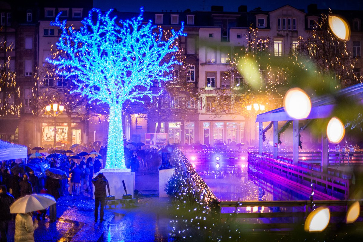 LuxTimes's tweet photo. #Luxembourg City launches '#Winterlights' season https://t.co/toH9LsMoak - @My_Luxembourg @CityLuxembourg #Christmas https://t.co/STII4muoeu