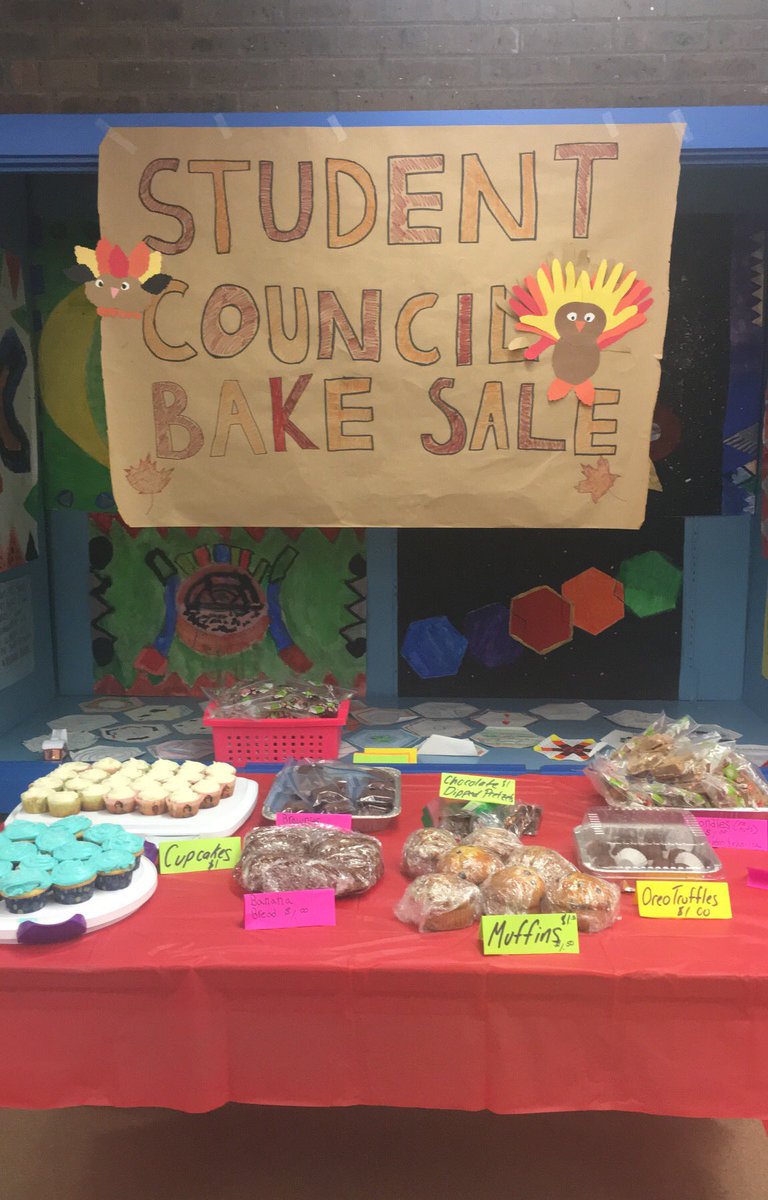 ThePeckPhoenix's tweet photo. Come help student council start the year off right! We have baked goods for sale at all three lunch waves and dismissal on Tuesday and Wednesday! https://t.co/dzMN4BfFMs