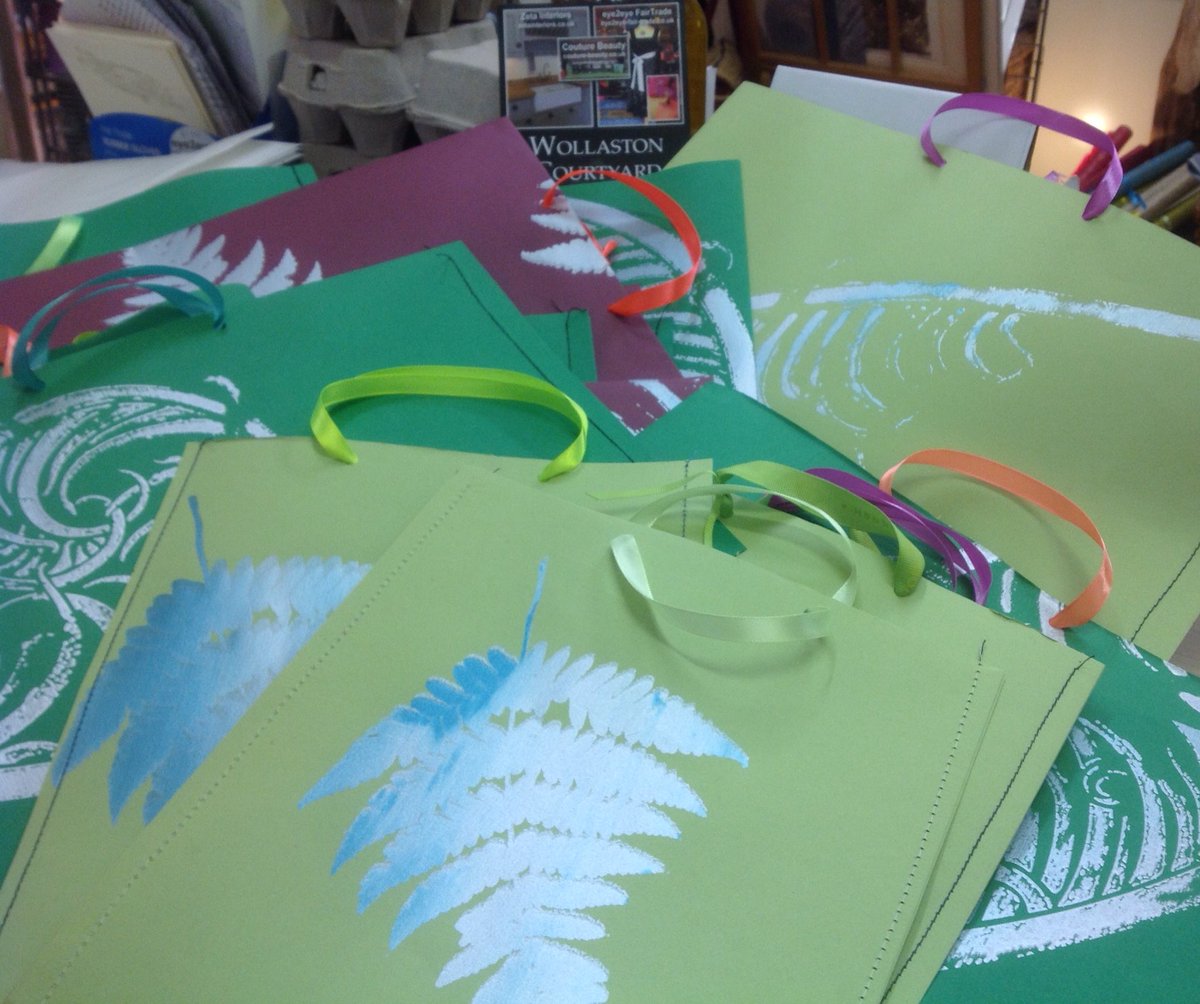 Helen @eye2eye tweet media