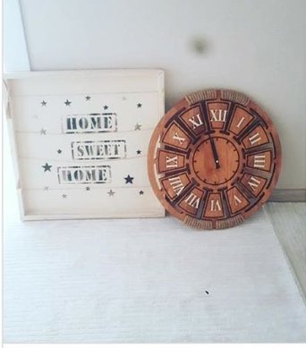 #ahşapsaat #hediye #çamsaat #saat 
Saatin içinde bulunduğu kutu fotoğraf askısı olarak kullanılmak üzere tasarlandı. 
Saat gerçek çam ağacıdır.
Sipariş;
siparis@ahsapdukkanim.com adresine mail veya instagram.com/ahsapdukkanimm/ instagram adresimize mesaj atınız.
169TL BEDAVA KARGO