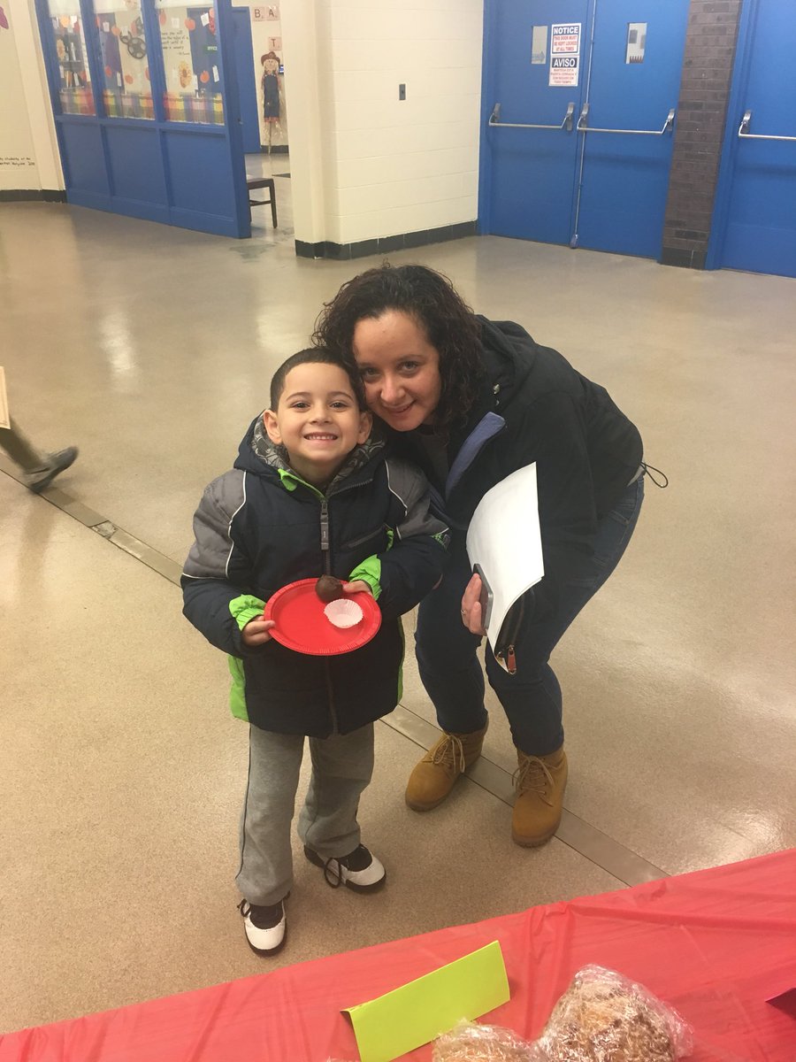 ThePeckPhoenix's tweet photo. Student council’s first customers enjoying an Oreo Truffle handmade by Mr. Burney!!! Come out and support the student council bake sale! https://t.co/p4mqUjk9UO