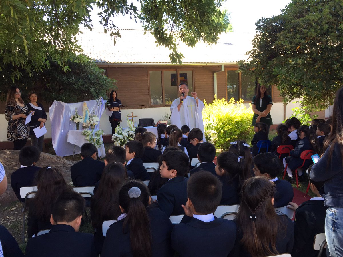 ColegioLGH's tweet photo. Misa semana párvulos #colegiolgh #peumo #codao #jomatux https://t.co/b28XIEfTQH