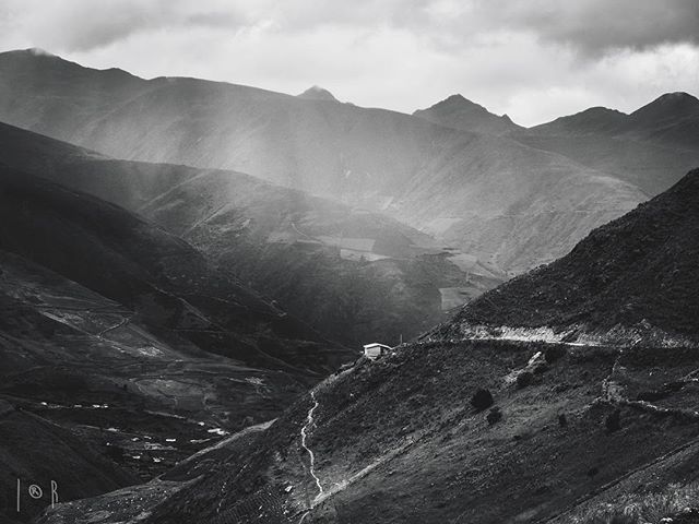 ronalromero's tweet photo. #merida #photography #photooftheday #sky #likeforlikes #picoftheday #mountains #elnacionalweb #grandiosavenezuela #photo #getolympus #olympus14150mm #mirrorless #gonemirrorless #microfourthirds #mirrorless #zuiko14_150mm https://t.co/b0V9fsftEL https://t.co/jAKaMO8USP