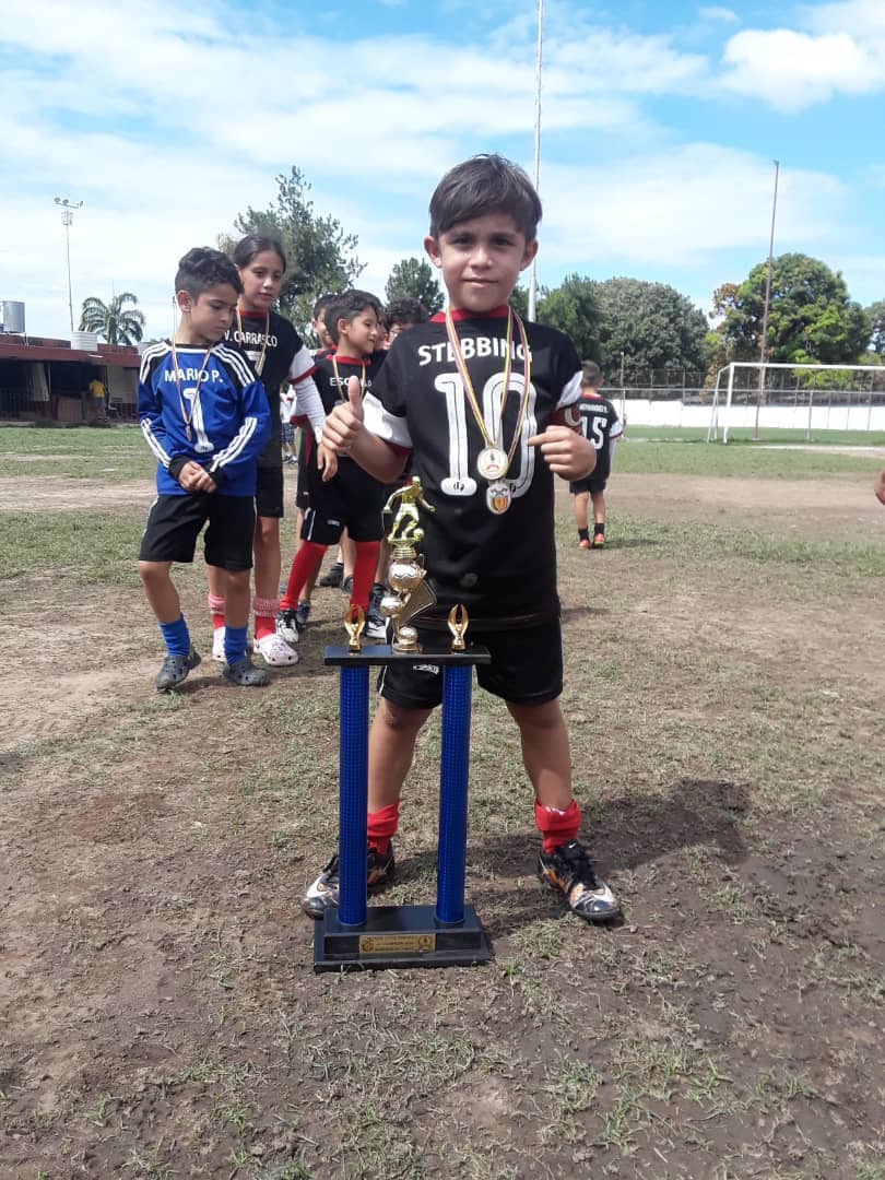 #institucional | ¡FUTURO!⚽
.
Estamos orgullosos de presentarles a nuestros máximos goleadores para la Copa Toto que fue disputada en Barinas, donde felicitamos a Santiago Stebbing por encabezar la lista con una cantidad de 9 goles durante el torneo. ¡ARRIBA!🎇
#Vinotinto #bqto
