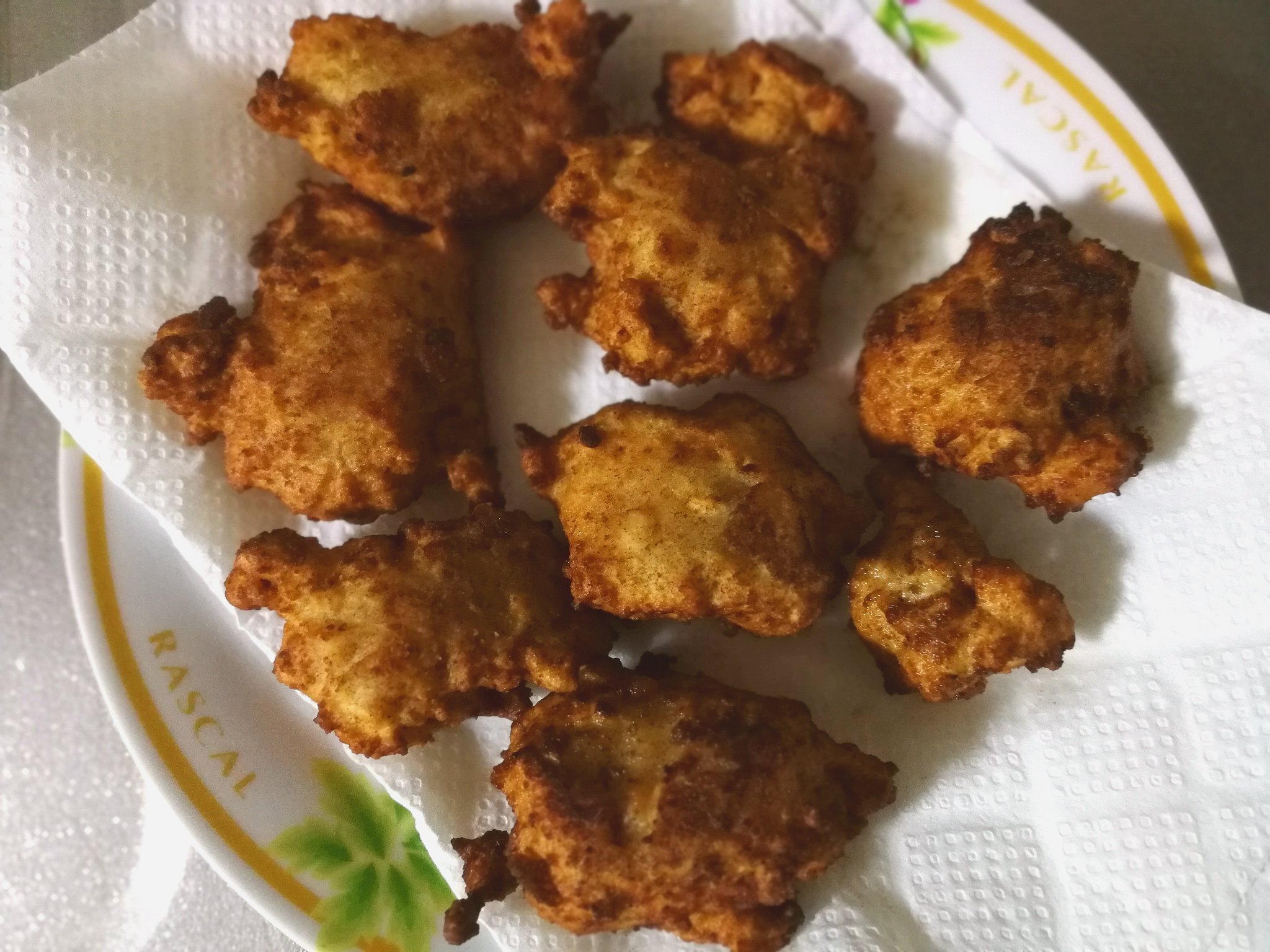 むつらすた ゼロハンガーレシピ Wfp 夕飯久しぶりにコロッケ作成 先日の残り の肉じゃががダメになる前に 衣におからパウダー混ぜたらカリッと揚がって旨し 余ったバッター液と衣に砂糖と豆乳プラスして落とし揚げにしたドーナツっぽいもの 唐揚げにしか