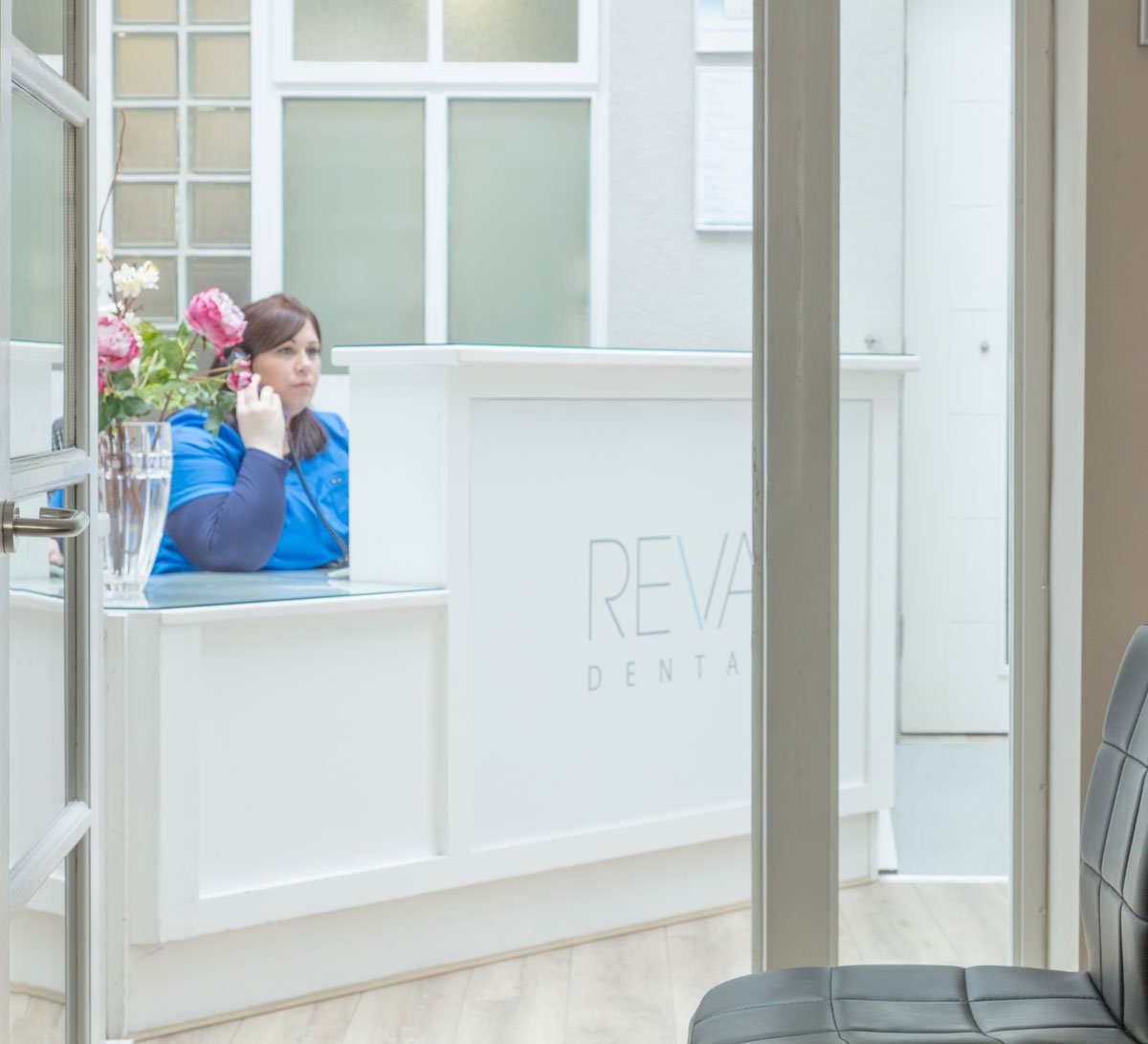 revadentalkk's tweet photo. Booking the dentist can be daunting, particularly if you haven't been in a while. The first step is to pick up the phone, our staff at the other end will fill you in on any info you might need and can book you in right away! #easy #dentistkilkenny https://t.co/3fOl45kRyP