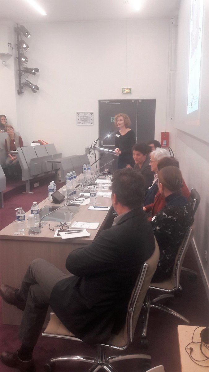 Discuss Interpreting tweet media