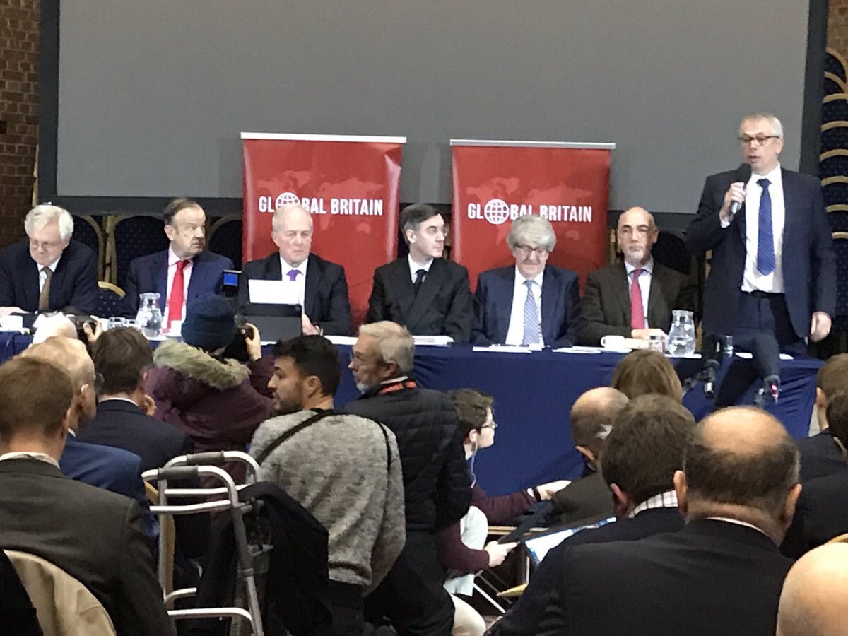 ThePoke's tweet photo. Your captions please! #daviddavis #JacobReesMogg #nopesorry https://t.co/GaZt87K1zP