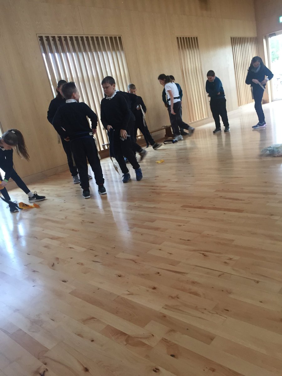 Msmythenclass's tweet photo. Getting ready for tag rugby 🏉 https://t.co/gZ4lP7GaoM