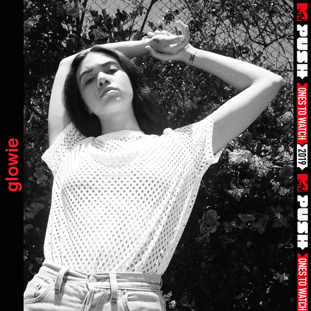 MTVMusicUK's tweet photo. We're so excited to announce that @ItsGlowie is on our #MTVPush: Ones To Watch 2019 shortlist 🧡 Head here to find out more about her: https://t.co/NEo9fGjude  💫 https://t.co/hvSbzFPooo