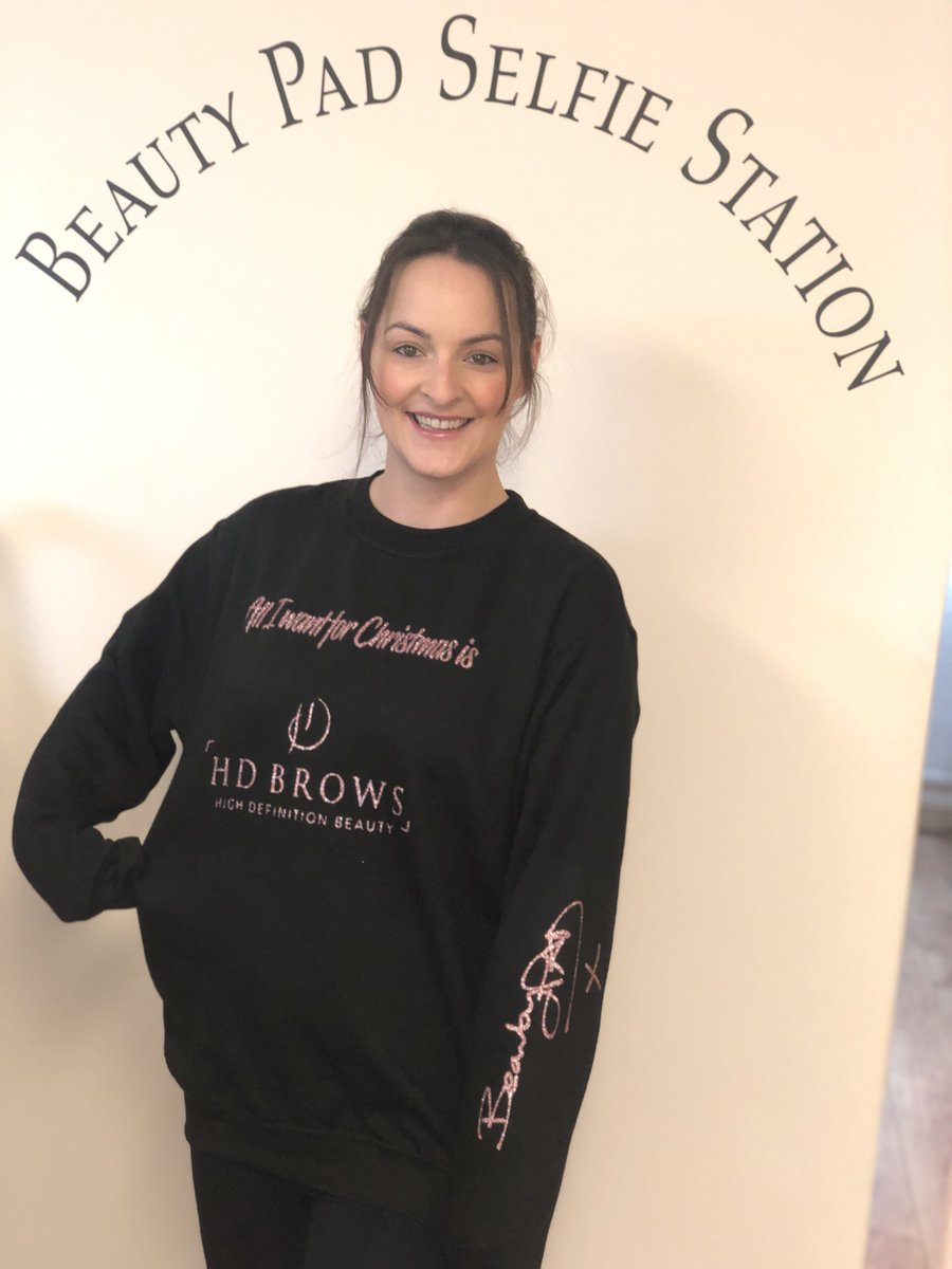 Lots of HD brows uniforms ordered this week!!

Glitter and sparkle in your salon without gorgeous uniforms

Sweatshirts
Aprons
Hoodies
Tshirts

Message us for prices

#HDbrows
#Browtechnicians
#beauty
#beauticians
#Brows