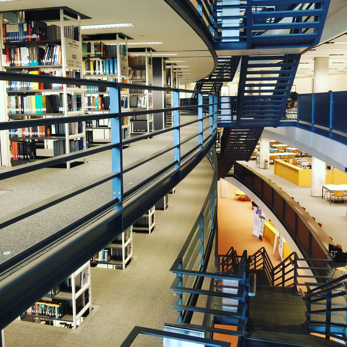 thattwirlingcat's tweet photo. Some of us want to have more libraries than malls. So may I present you-  a thread of awesome libraries in Malaysia: 

Let's start with UTP library in Perak: https://t.co/uhfLSBYQkg