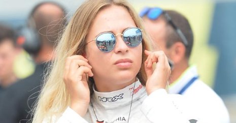 BBCSport's tweet photo. Brilliant news.

Formula 3 driver Sophia Florsch's surgery went "extremely well" and there is "no fear of paralysis".

More from her team principal here: https://t.co/rbHXbucQhH https://t.co/aJ8tVZNP0F