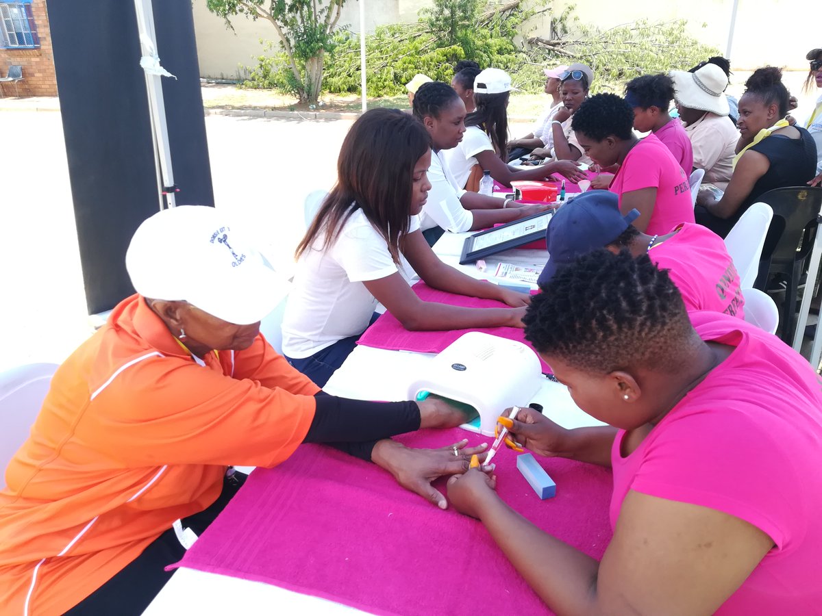 nationalstokvel's tweet photo. Thanks to #QondisPerfectNails for pampering our stokvel members with fresh & new manicure...
#SowetoStokvelIndaba
#QondisPerfectNails
#NASASA
#TogetherWeAchieveMore https://t.co/LG1AK6QB4B