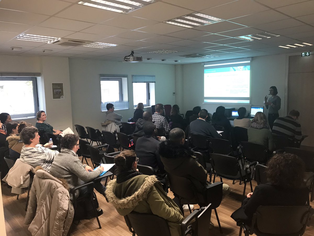 CarroisC's tweet photo. #versunmétier 
Rencontre autour des métiers de la comptabilité à l agence de #poleemploi de #chateauroux36
📍présentation des formations par l’#INFREP
📍témoignage des stagiaires
📍témoignage du cabinet #BSR&amp;associés
📌recrutements
@poleemploi_RCVL https://t.co/ieMcCrRvgA