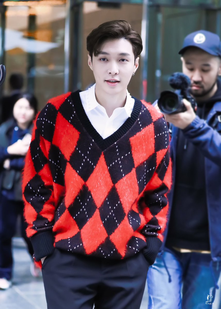 outfitexo's tweet photo. https://t.co/rqKHLhOoRB