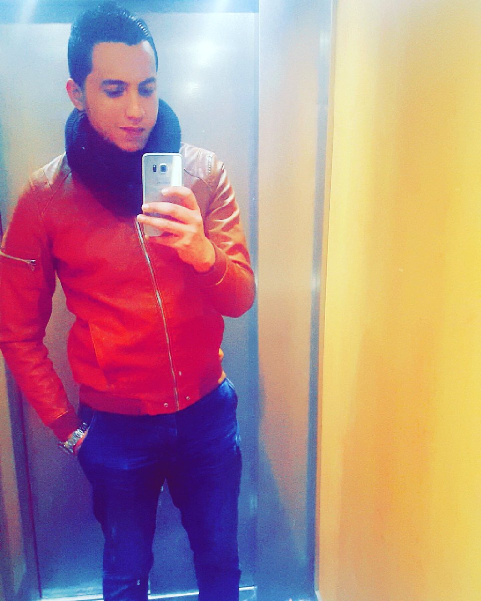 MarsRebeu's tweet photo. Mon plan cul gay passif algérien
Il peut être domi ou soumis https://t.co/IUrYWb3u65