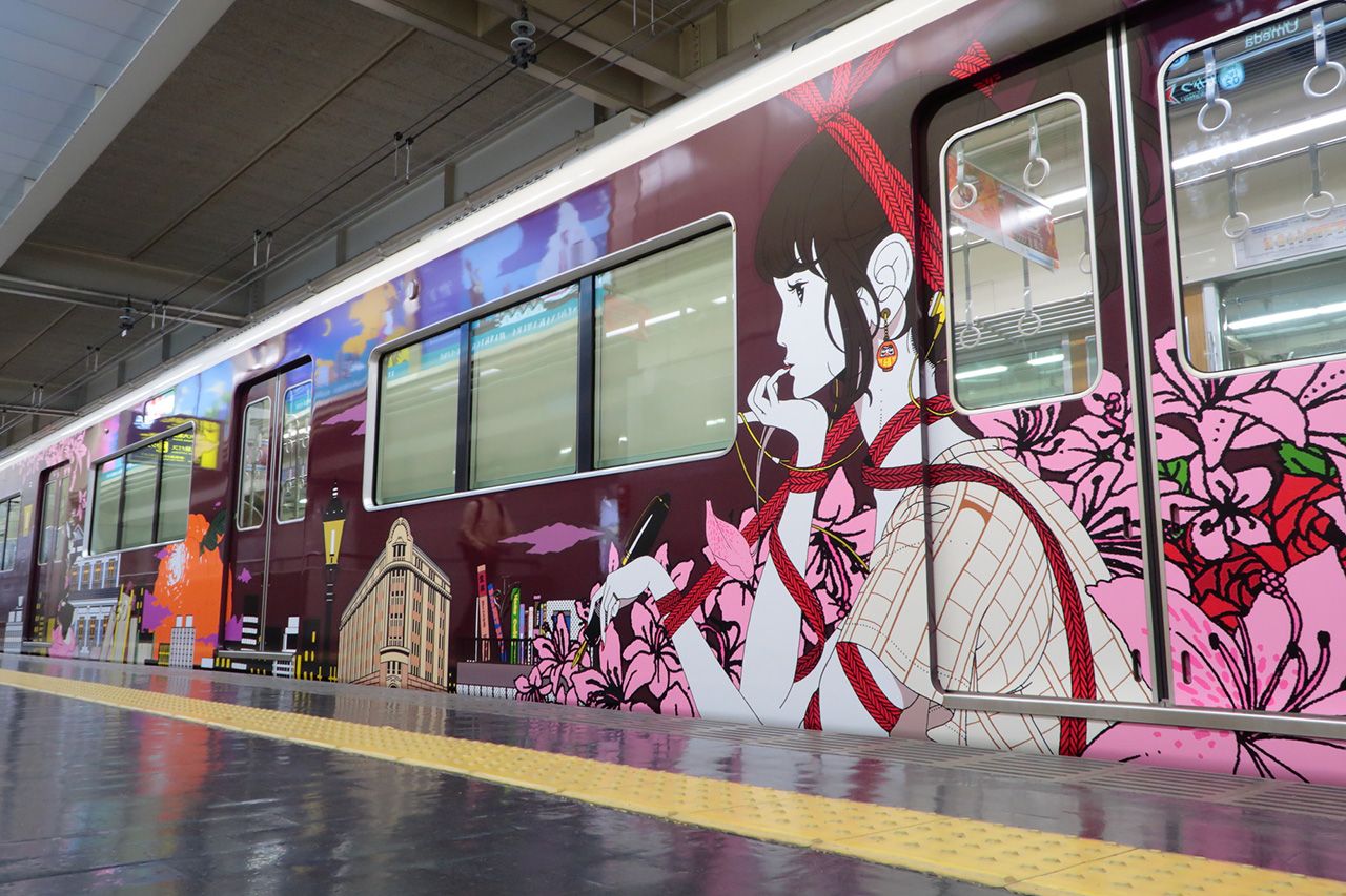 阪急電鉄 公式 土曜日からリニューアルしたラッピング列車 神戸線を走る中村佑介さんのイラストは 中村さんのイラストの特徴のひとつである女の子が向かって右側に描かれており その子を中心に写真を撮りたくなってしまいますよね ラッピング