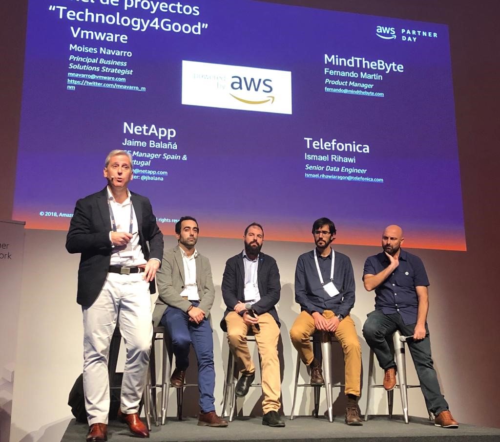 RT LUCA_D3: 🌐Technology for Good: El pasado 15/11 nuestro compañero IsmaelRihawi participó en el #AWSPartnerDay hablando sobre el compromiso que tenemos de ayudar a mejorar la calidad de vida de las personas, Objetivo de Desarrollo Sostenible para el…