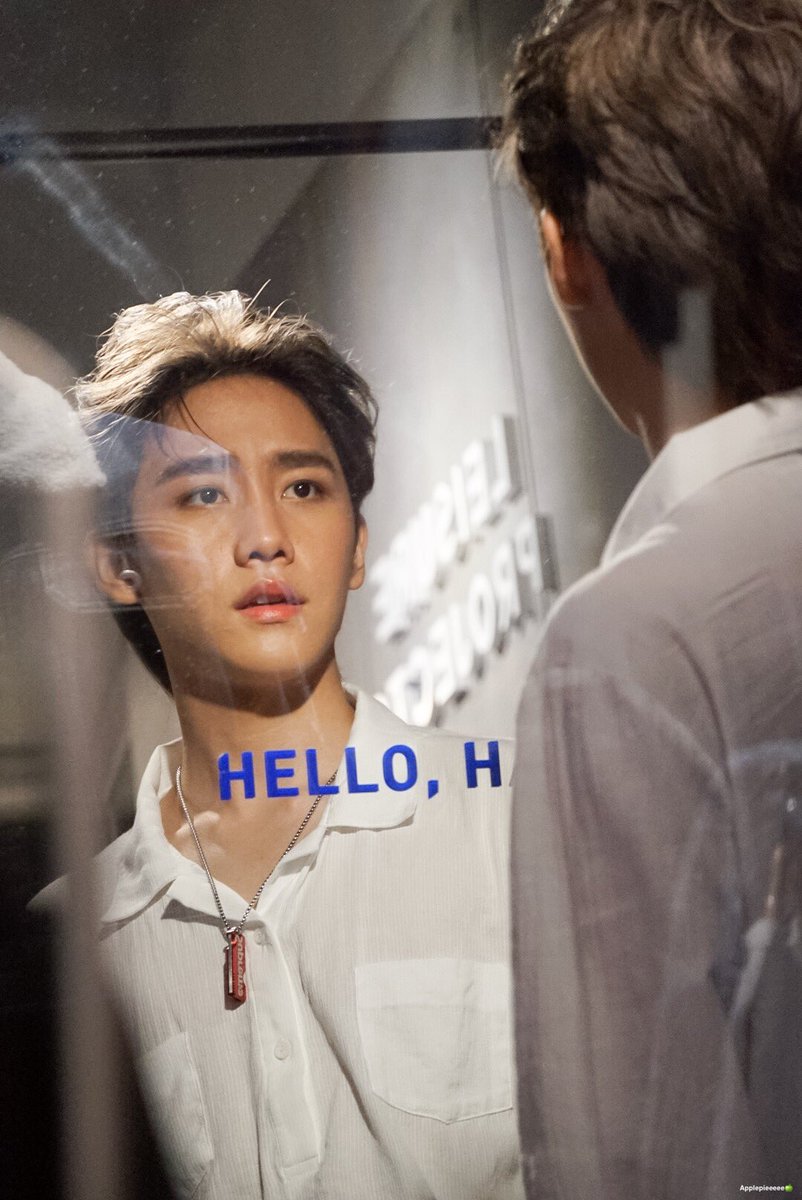 APLEPIEEEEE's tweet photo. นี่แค่ส่องกระจกเองอ่ะ หล่อสยามแตกแล้ว 😭 

@Mmarksiwat 
#Marksiwat 
#หัวใจศิวัช 
#AbsoluteSiamStore 
#AbsoluteSiamStoreGrandOpening https://t.co/jkdn4rZSkR
