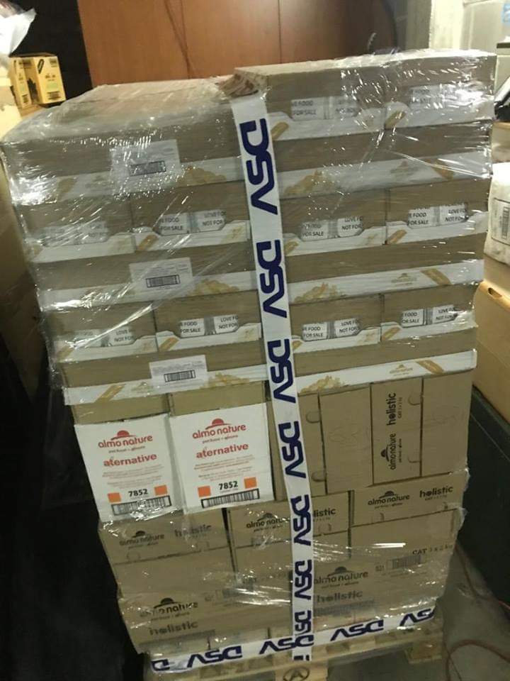 Baffi Randagi tweet media