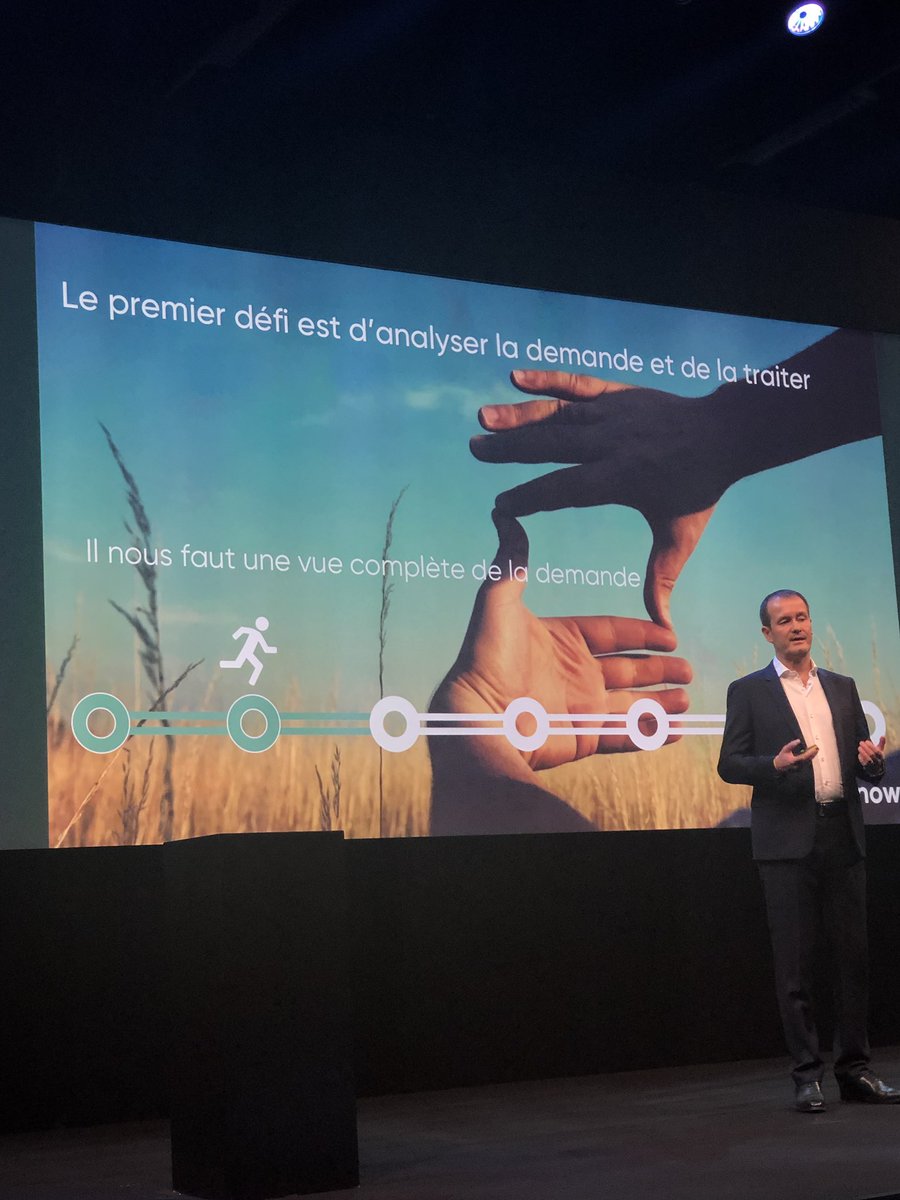 GhysFerreMorel's tweet photo. #NowSummit18 ServiceNow Keep it simple! 🙌🏽EmployeeExperience #myPortal thanks to #EvelyneGallagher #RegisGourmelen #FranckMERCIER https://t.co/YveBAMNKB1