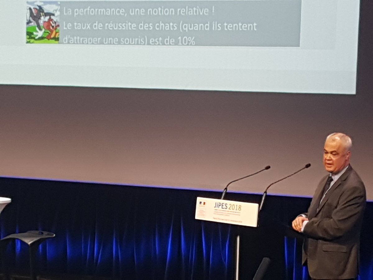 Philippe Parmentier joue au chat et à la souris avec la perception de la réussite dans l' #enseignementsup 🐁🙀👨🏾‍🎓40% de succès en L3 #ChatAlors #JIPES