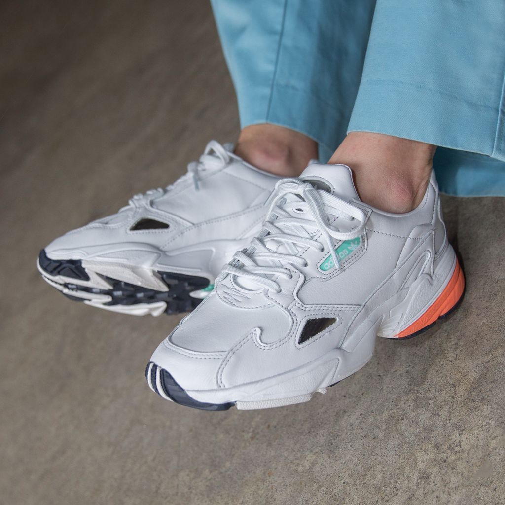 adidas falcon b37845