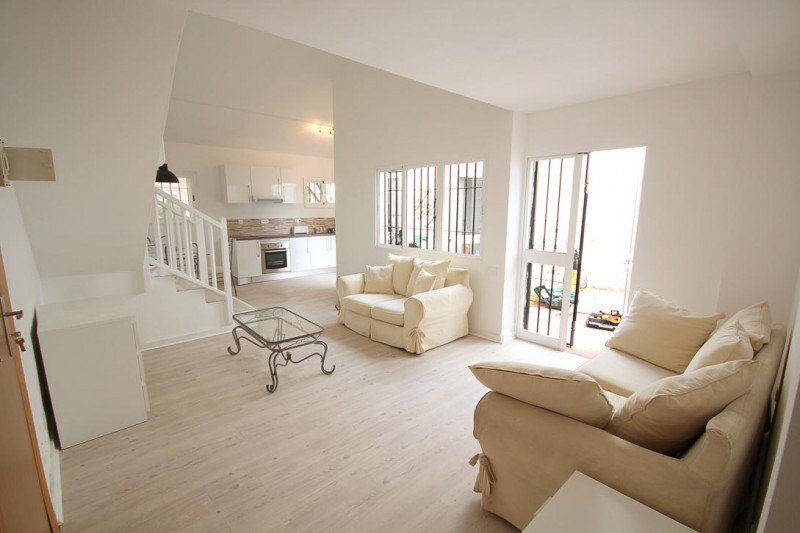 Overseasdreams2's tweet photo. New Golden Mile TownHouse For Sale Only 284k euros
#ReformedProperty #SuperbCondition #4Bedrooms #3Bathrooms #LargeTerrace #SwimmingPool #CloseToBeach #EsteponaLiving #OverseasDreamsRealEstateAgency #MasterAgents
https://t.co/sHeY0cGUnS https://t.co/W6Uu8G2wZy
