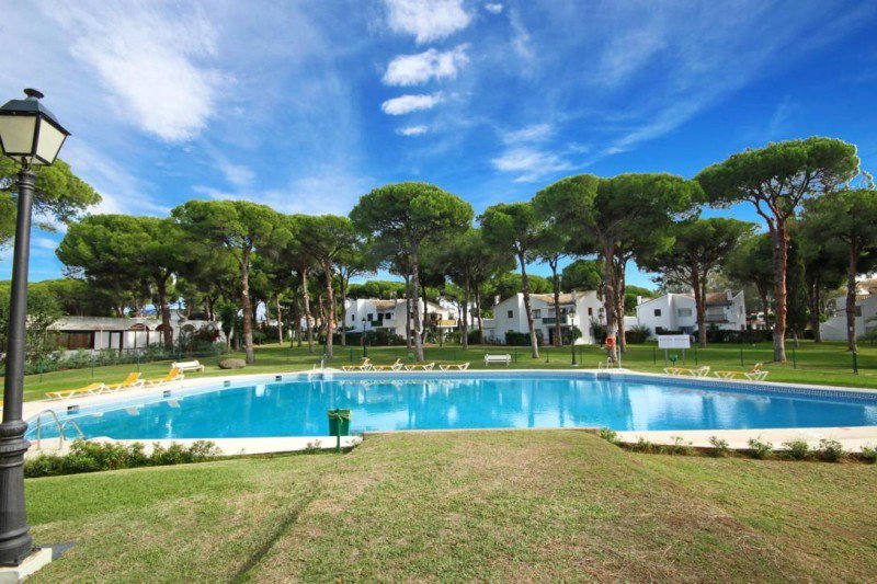 Overseasdreams2's tweet photo. New Golden Mile TownHouse For Sale Only 284k euros
#ReformedProperty #SuperbCondition #4Bedrooms #3Bathrooms #LargeTerrace #SwimmingPool #CloseToBeach #EsteponaLiving #OverseasDreamsRealEstateAgency #MasterAgents
https://t.co/sHeY0cGUnS https://t.co/W6Uu8G2wZy