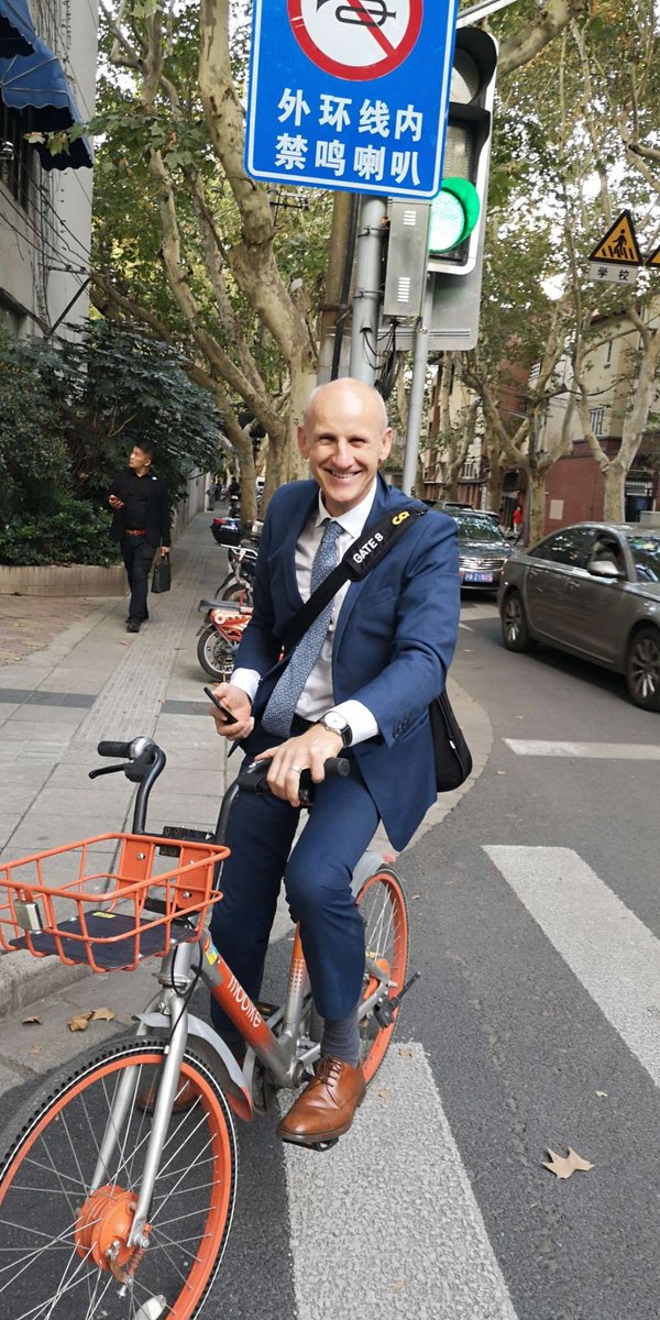 DavidsonFordyce's tweet photo. Scottish design (velocipede) gets me through the Shanghai traffic https://t.co/XsgXeqoFP1