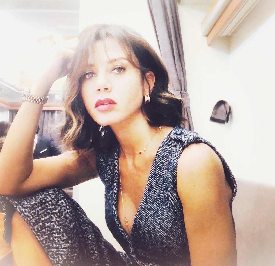 lemonakilemon's tweet photo. Ha bu nidurrr?? 😍 #Oya #GökçeBahadır https://t.co/kRQRJkpD5I