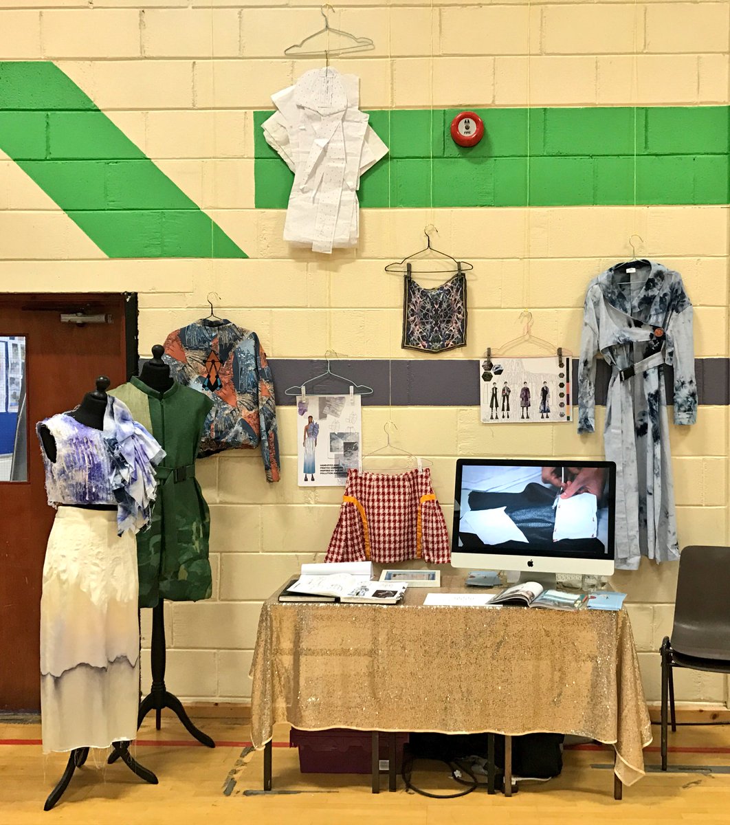 At the career fair in <a href="/DeeleCollege/">Deele College</a> today, great talking to the students here! 🎉