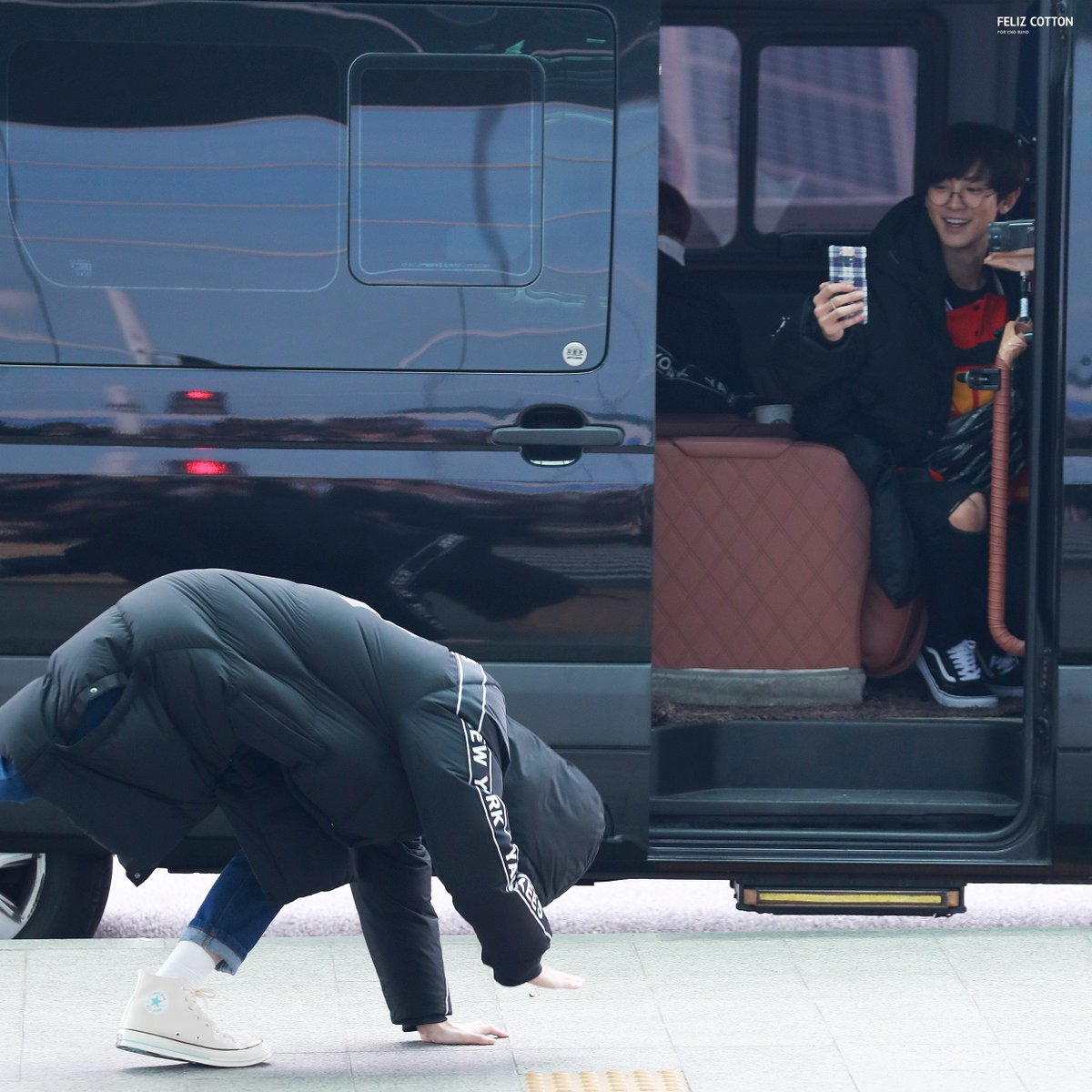 knockknock0408's tweet photo. [HQ] 181119 CHANYEOL SUHO cr.FELIZ COTTON
https://t.co/IYy5bj40rm https://t.co/NFjtBrWZlq