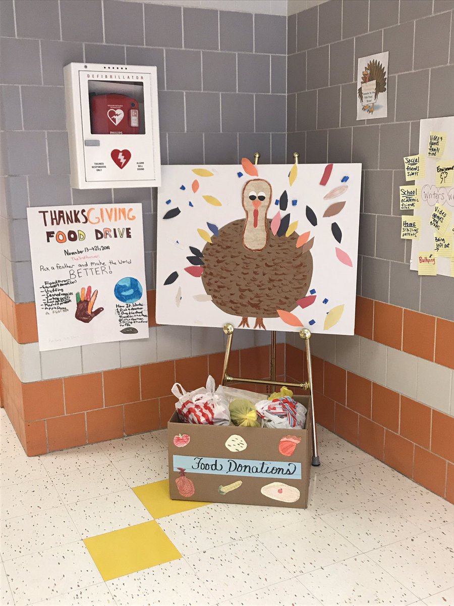 EileenLoughran1's tweet photo. PS 6/Student Council Food Drive and our thought of the week! These kiddos are awesome! #pickafeather #gratitude #thefutureismypresent #ps6studentcouncil @DennisFordePS6R @EMWaters6 @SIBFSC @District31R @vgallassio @CityHarvest https://t.co/Tkvn3cLUbd