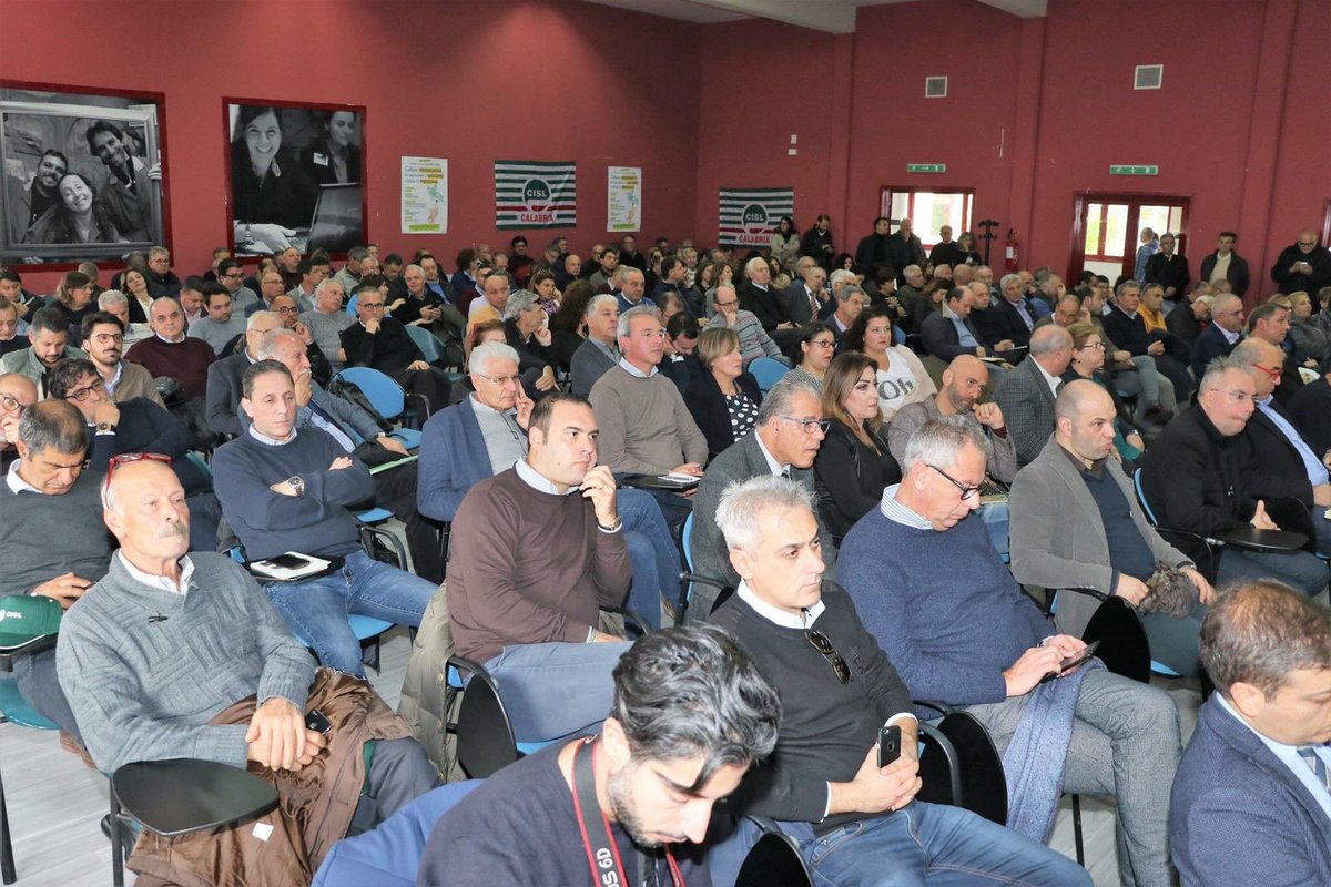nausicasbarra's tweet photo. Conferenza Regionale Servizi in Rete Cisl CALABRIA https://t.co/gC4y2al0H6