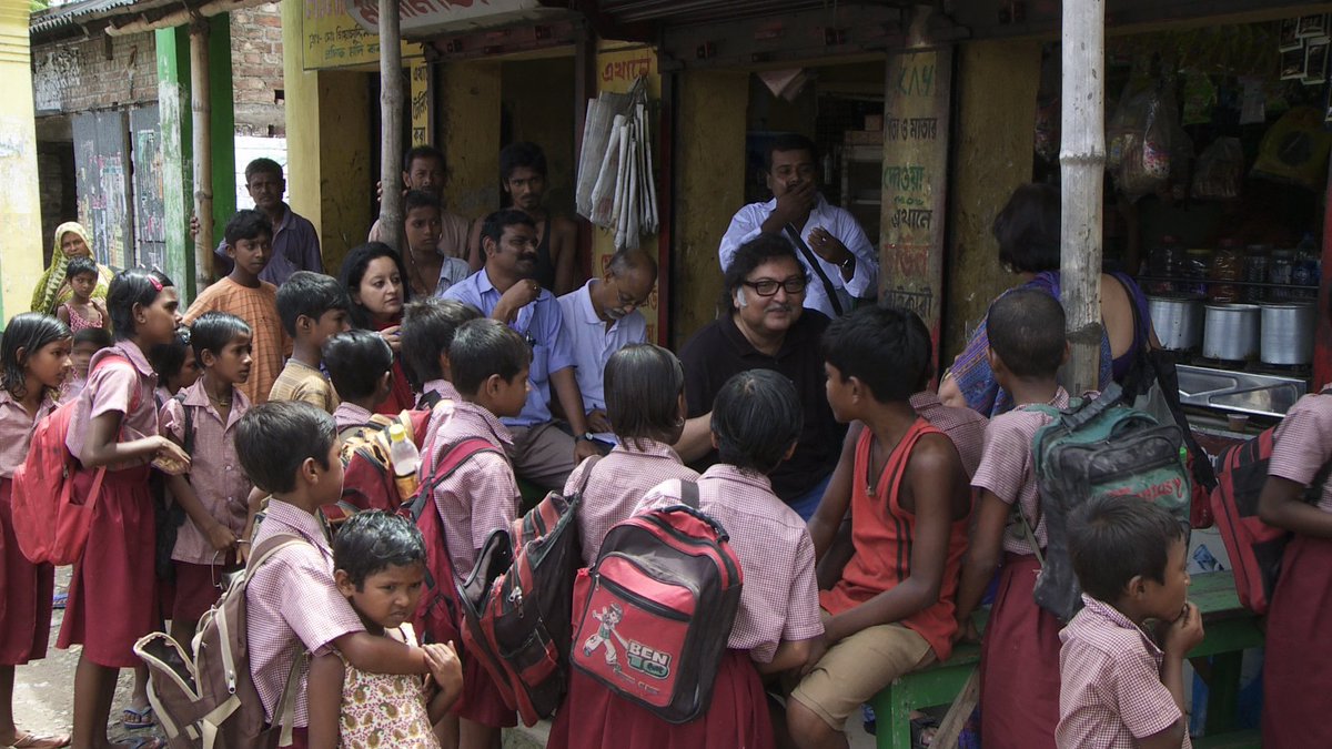 StudentsNCL's tweet photo. Join us in Hong Kong for a @NCLalumni exclusive: An Audience with Professor @Sugatam, #TEDprize Winner, Professor of Educational Technology & Principal Research Investigator at Newcastle University. Find out more & book: https://t.co/VEtjvMYdAD https://t.co/yFajR16biH