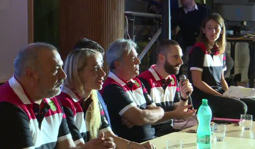 #calcio Nasce la Nazionale Sarda. L 'ok è arrivato dal CONIFA, la federazione che accoglie le rappresentative nazionali senza stato. Ieri la presentazione. Il CT sarà Bernardo Mereu . In squadra  tutti  giocatori sardi ancora in attività nei campionati di serie A e B. <a href="/TgrRai/">Tgr Rai</a>