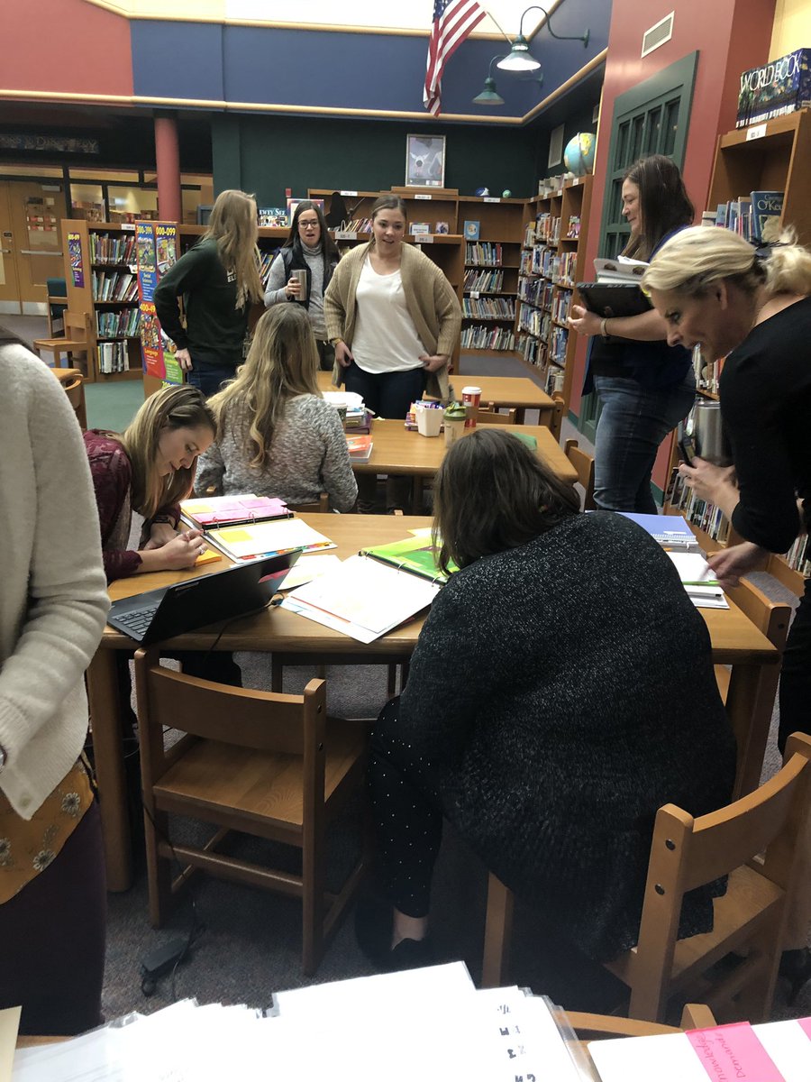 hbrownliteracy's tweet photo. Teachers @Dixon_SDE came early this morning to spend some time engaging in powerful conversations and spent time working on their conferring toolkits @digman_amy #wearelearnerstoo #elmbrooklearns @ElmbrookSchools #ourstaffisawesome https://t.co/LmBphrsDLo