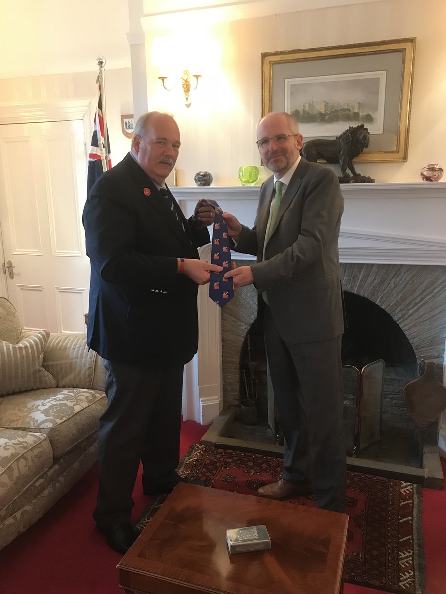 Our blind veteran David  returned to the #Falkland Islands for the first time in 36 years since the war ended in 1982. He presented Nigel Phillips CBE, Governor of the Falkland Islands, with a #BlindVeterans UK tie and laid a wreath at the 1982 Liberation Memorial 🌹